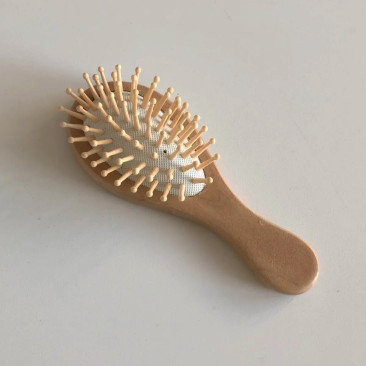 Brosse pour poupée - Le Mas de Lonne