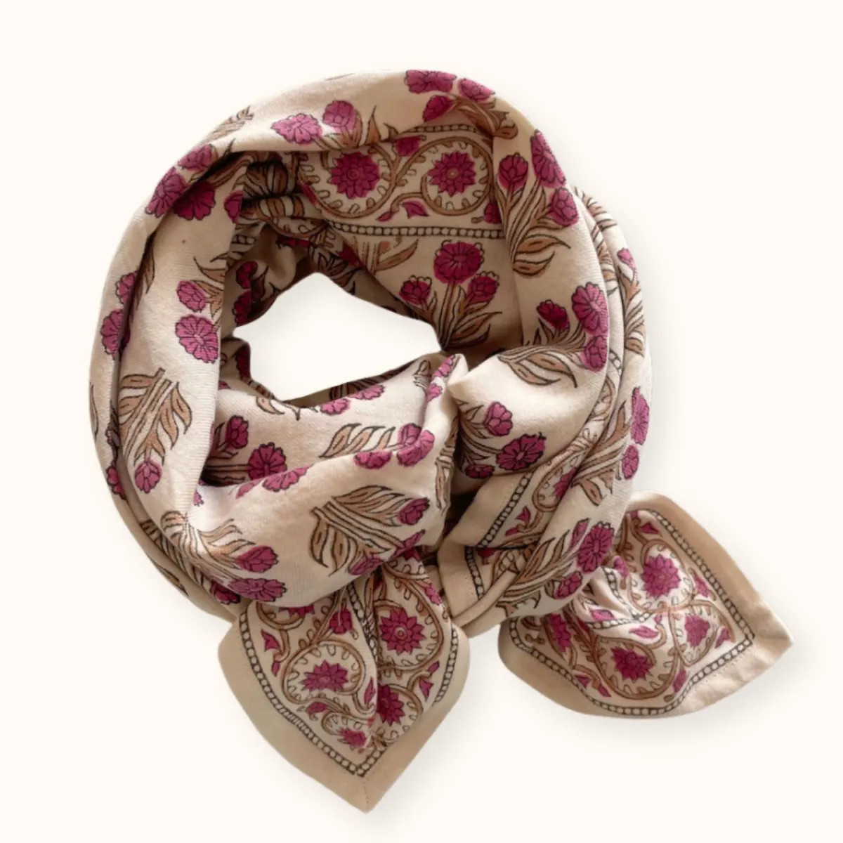 Foulard Latika bouton d'or coquillage - Le Mas de Lonne